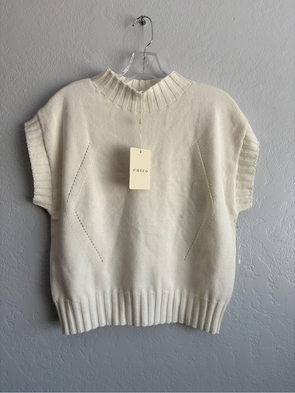 ❤️ New entro Cream Short-Sleeve Knit Sweater